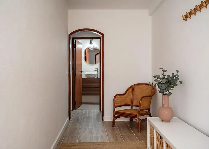 Townhouse - 3 Bedroom House In Center Дом отдыха