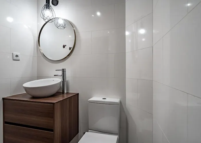 Дом отдыха Townhouse - 3 Bedroom House In Center *