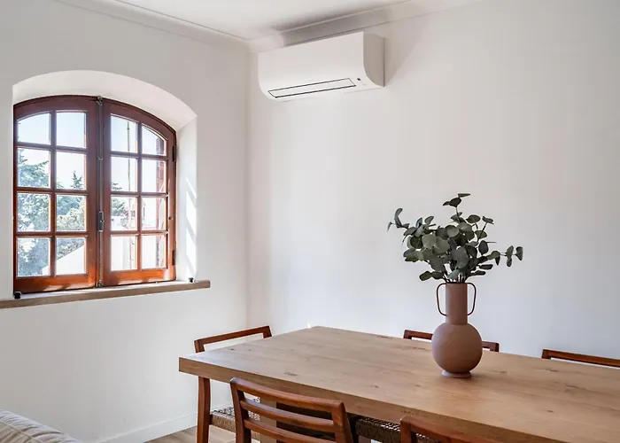 Townhouse - 3 Bedroom House In Center Дом отдыха